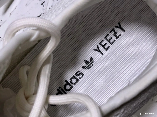 Yeezy CP9366 V2 Cream Adidas Boost 350 White 0729